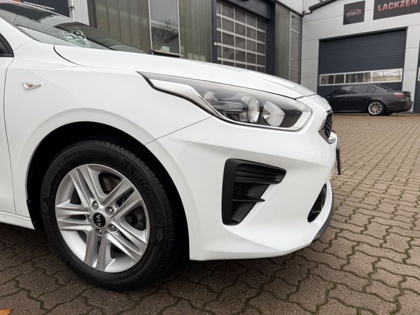 Kia Ceed 74 kW image number 21