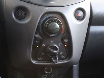 Car image 22