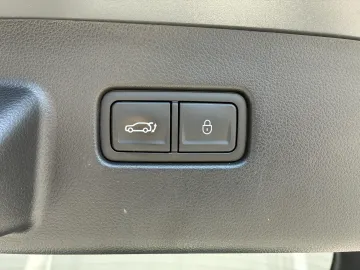 Car image 39