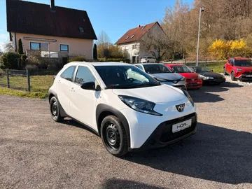 Car image 2