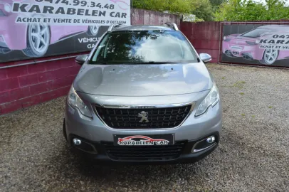 Car image 4