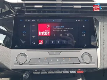 Car image 20