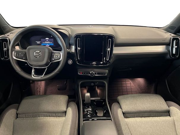 Volvo XC40 B3 Plus Dark 120 kW image number 14