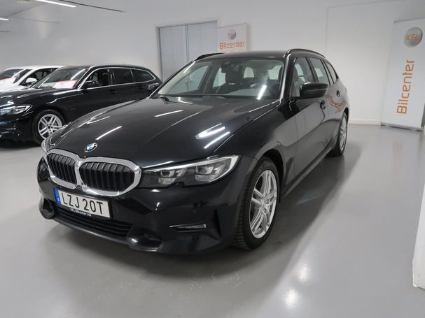 BMW 320d Touring xDrive Sport Line 140 kW image number 9