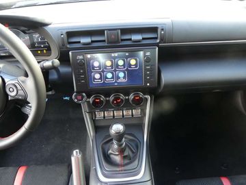 Car image 11