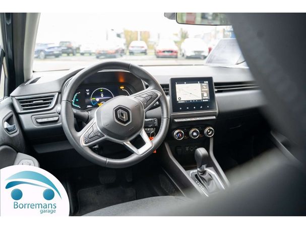 Renault Clio E-Tech Hybrid 140 Business 103 kW image number 4