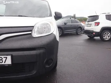 Car image 31