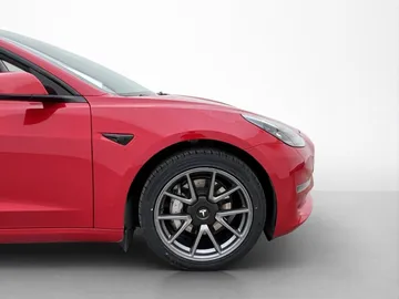 Car image 35