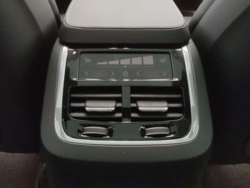 Car image 41