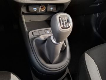 Car image 21