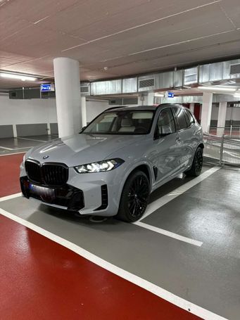 BMW X5 50e xDrive 360 kW image number 1