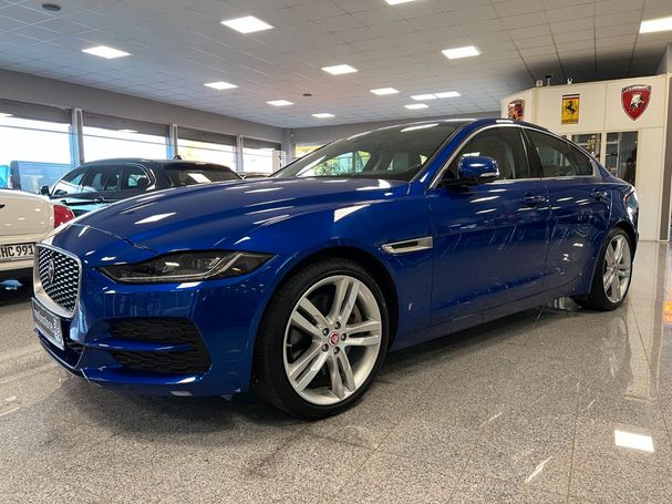 Jaguar XE P300 AWD HSE 221 kW image number 1