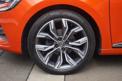 Car image 28