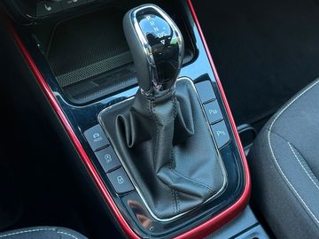 Car image 28