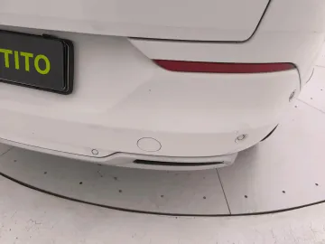 Car image 41