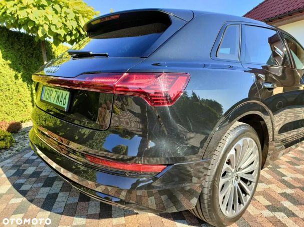 Audi e-tron 55 quattro S-line 300 kW image number 38