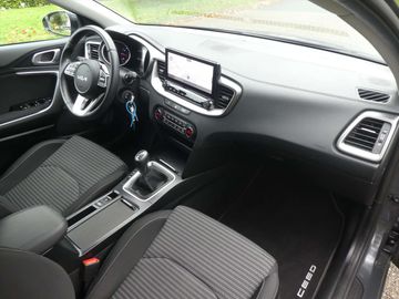 Car image 24