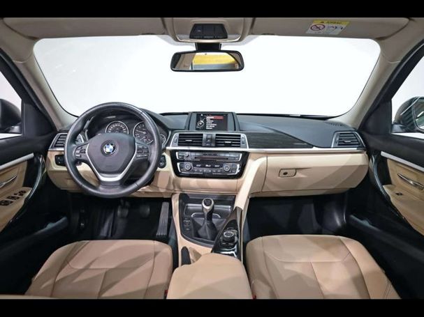 BMW 318i 100 kW image number 6