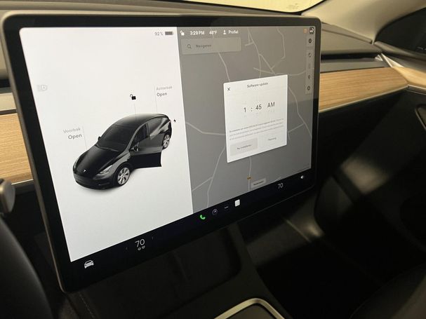 Tesla Model Y 221 kW image number 10