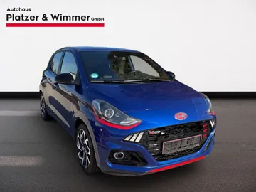 Car image 13