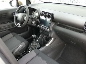 Car image 31