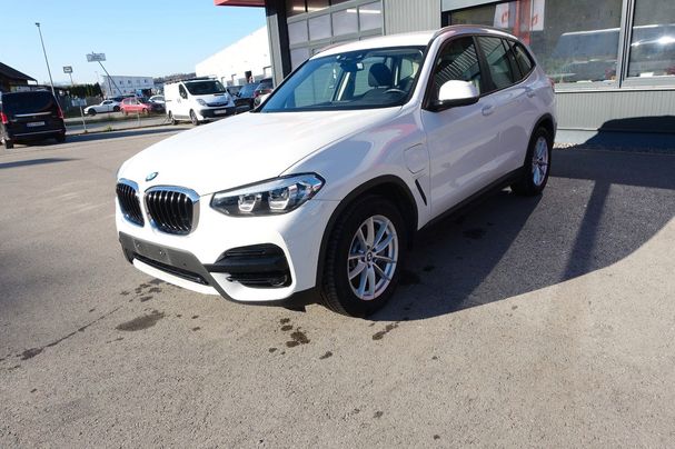 BMW X3e xDrive 215 kW image number 1