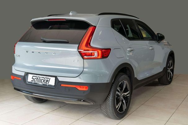 Volvo XC40 T2 Plus Dark 95 kW image number 6