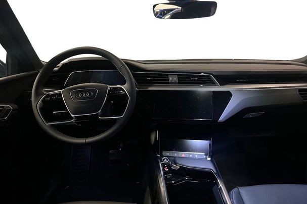 Audi Q8 55 quattro e-tron 300 kW image number 7