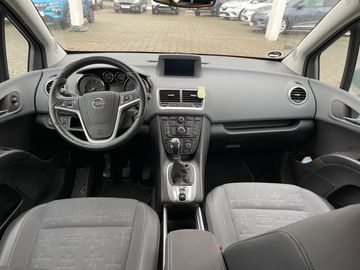 Car image 11