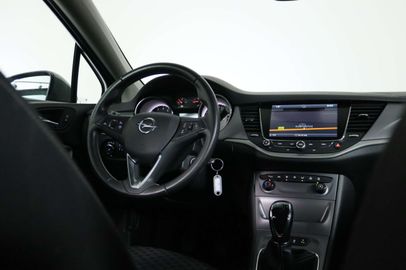 Car image 31