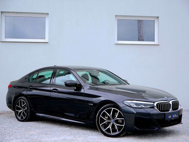 BMW 545 e xDrive 290 kW image number 6