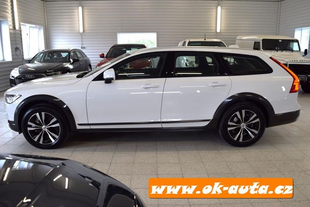 Volvo V90 Cross Country D4 AWD 140 kW image number 2