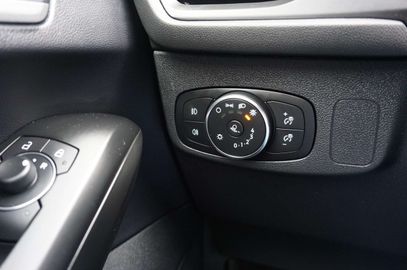 Car image 36