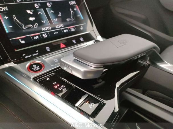 Audi SQ8 e-tron Sport 370 kW image number 20