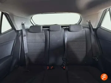 Car image 29