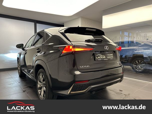 Lexus NX 300 h 145 kW image number 4