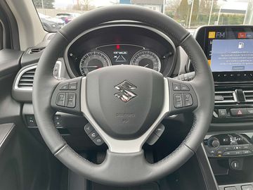 Car image 11