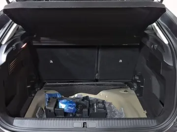 Car image 33