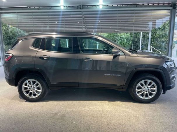 Jeep Compass 1.3 PHEV Limited 140 kW image number 12