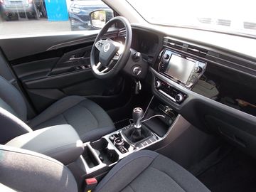 Car image 30