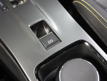 Car image 37