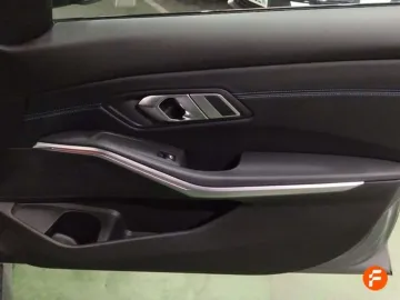 Car image 37