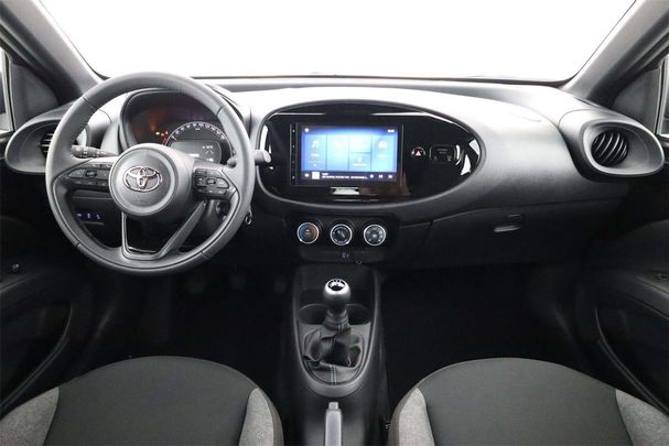 Toyota Aygo X 1.0 53 kW image number 14