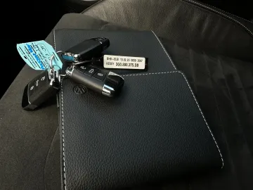 Car image 39