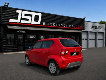 Car image 3