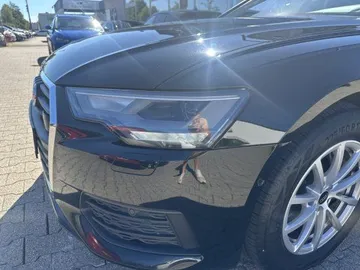 Car image 28