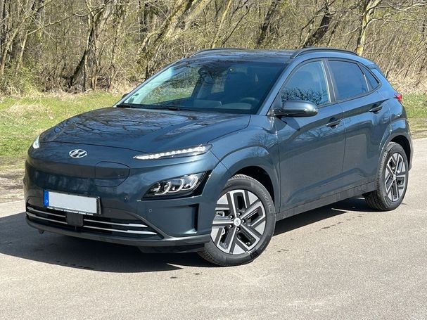 Hyundai Kona EV 100 kW image number 1