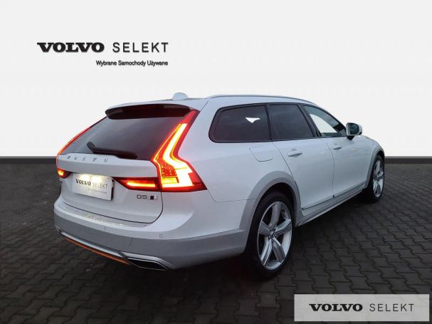 Volvo V90 Cross Country AWD 173 kW image number 6