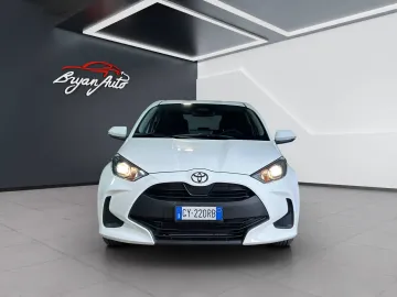 Car image 2