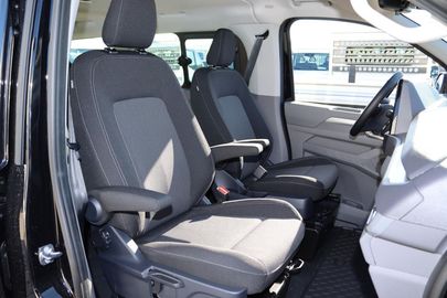 Car image 46
